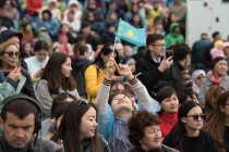 Имена первых 12 из 100 «честных казахстанцев» опубликуют в стране